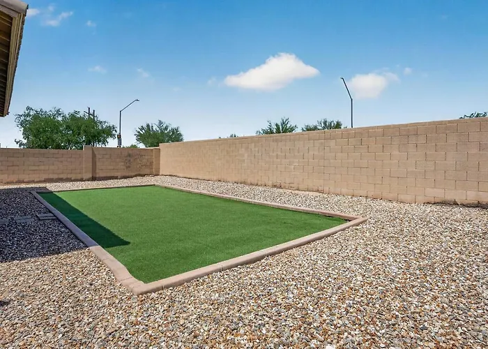 4br | Sleeps 10 | W/ King Bed * Goodyear